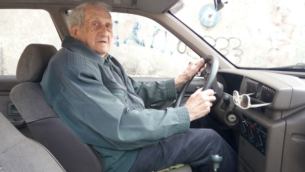 Деда Љуба за воланом од ослобођења Београда 1944. године